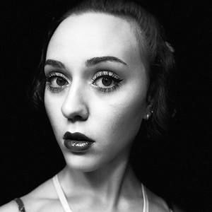 Meet your Posher, Holly